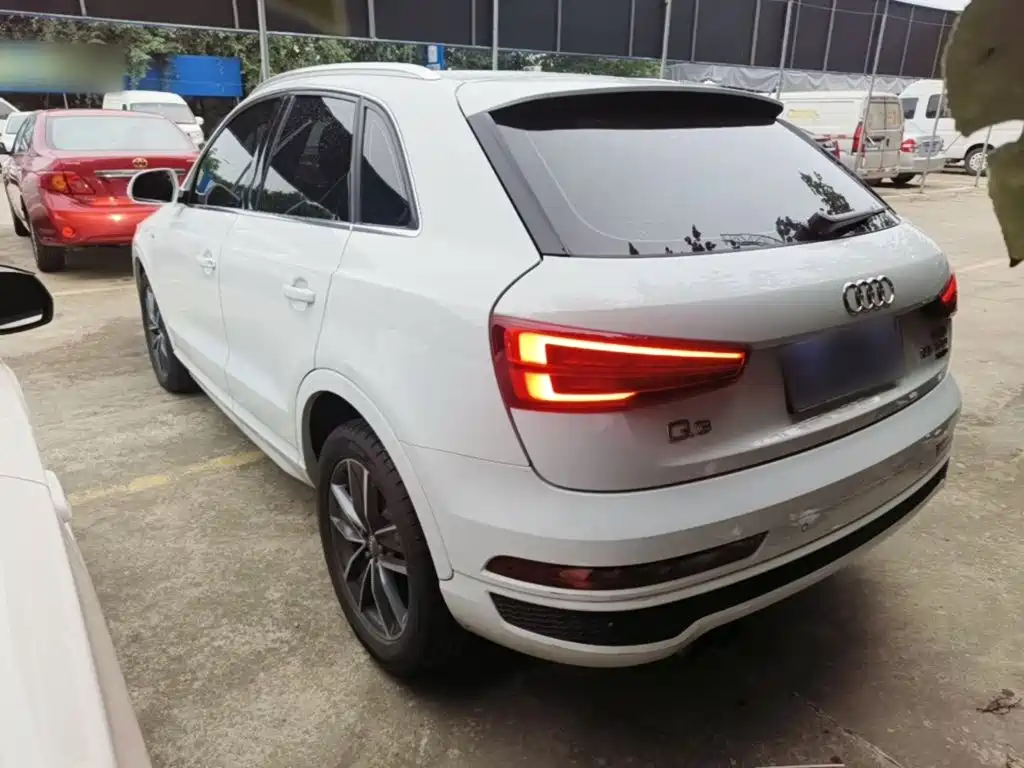 Audi Q3 — фото 5