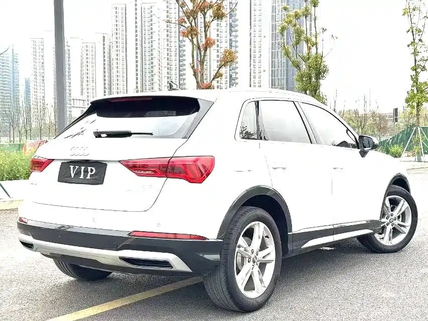 Audi Q3 — фото 8