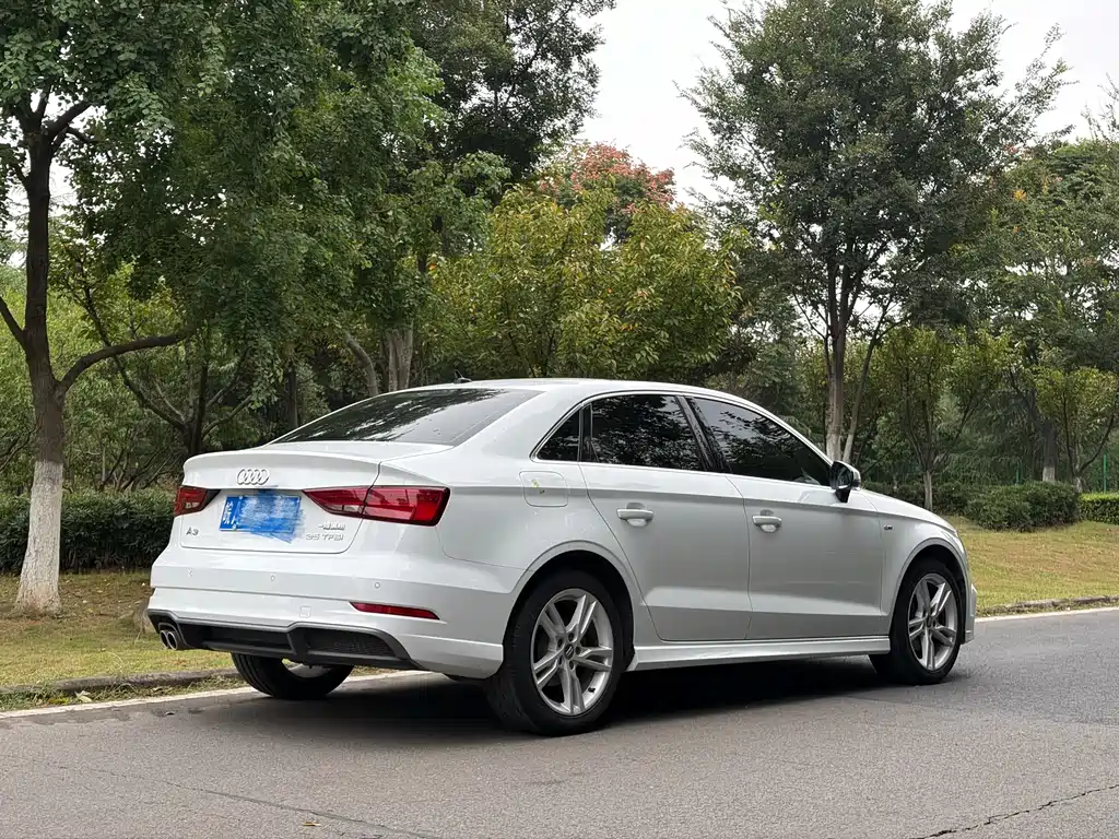 Audi A3 — фото 3