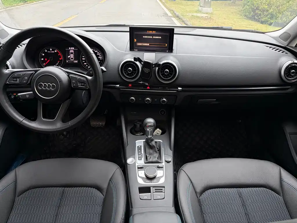 Audi A3 — фото 7