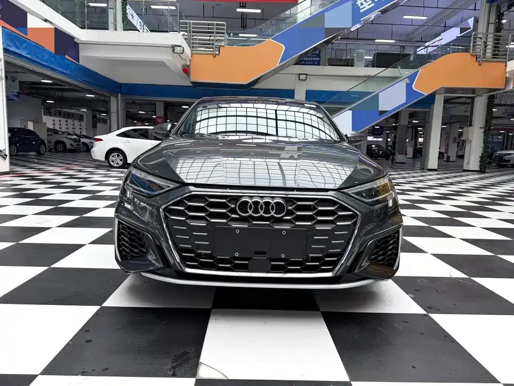 Audi A3 — фото 2