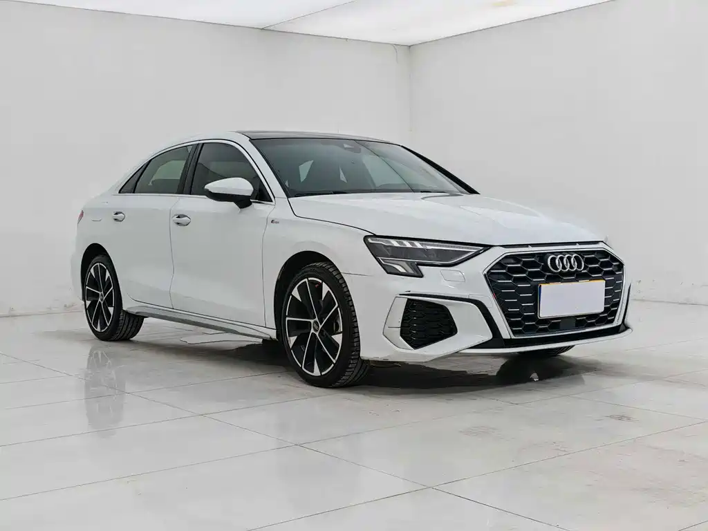 Audi A3 — фото 2