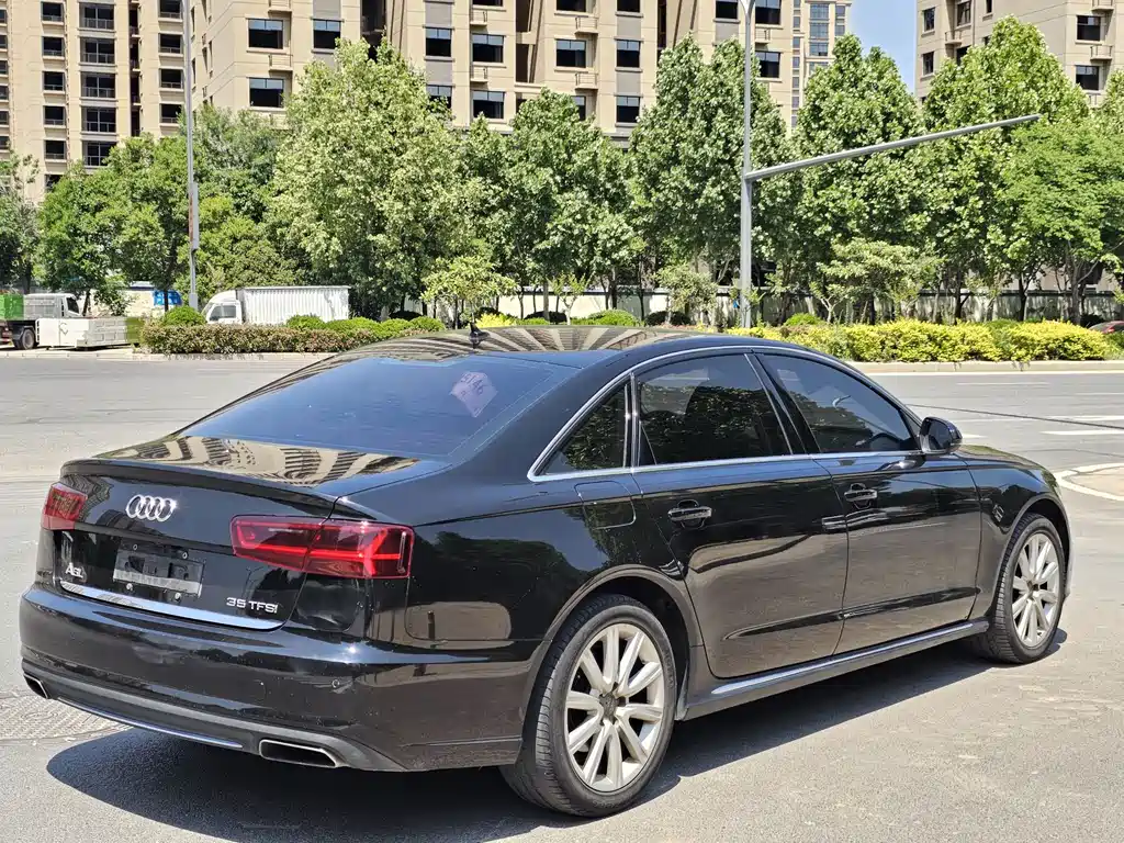 Audi A6L — фото 5