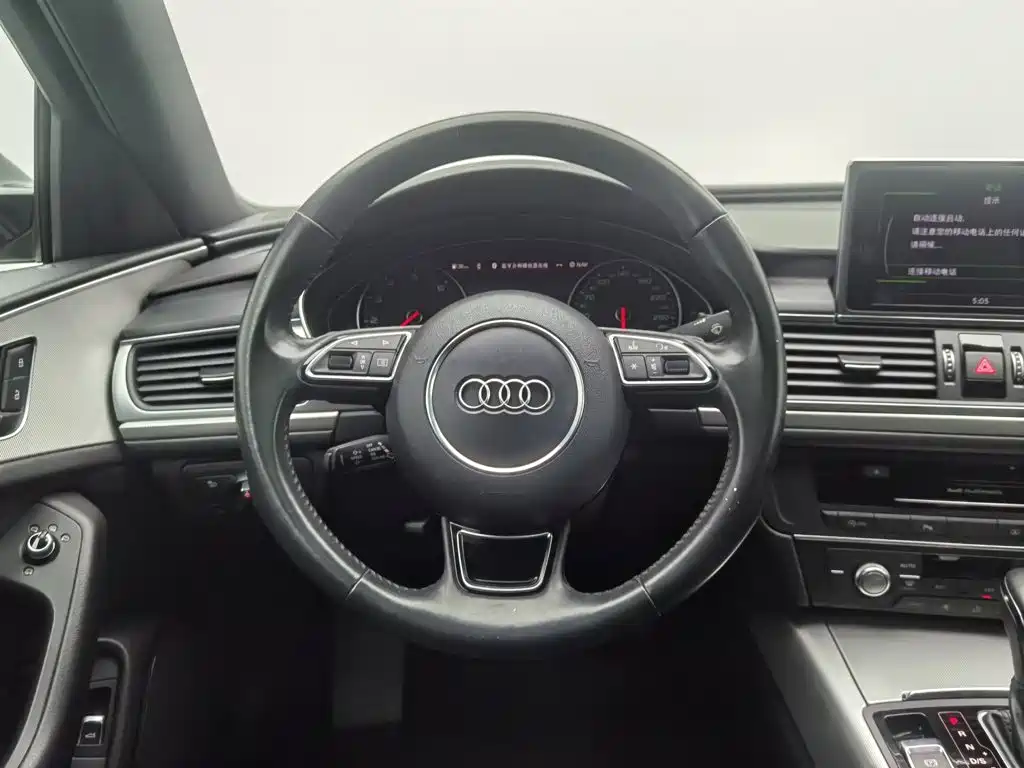 Audi A6L — фото 11