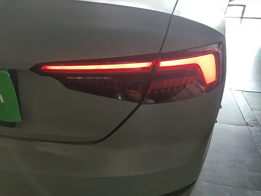 Audi A5 (Import) — фото 8