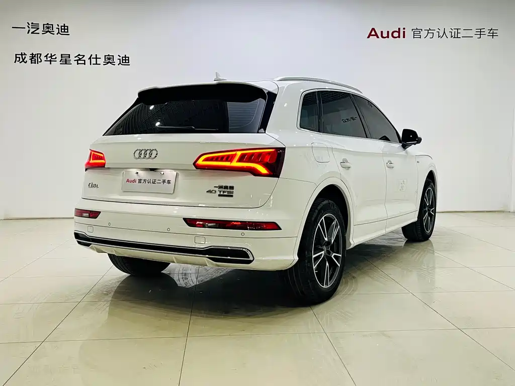 Audi Q5L — фото 4