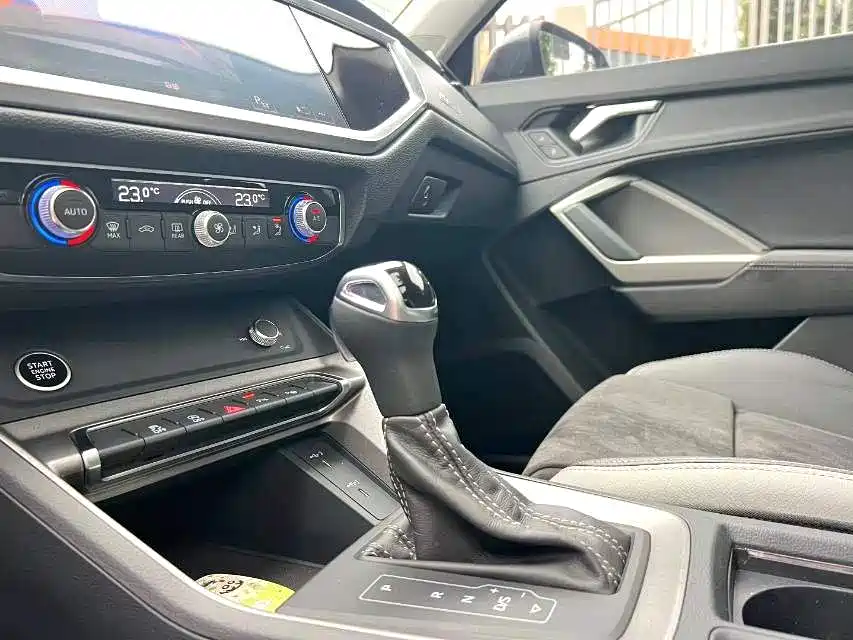 Audi Q3 — фото 5