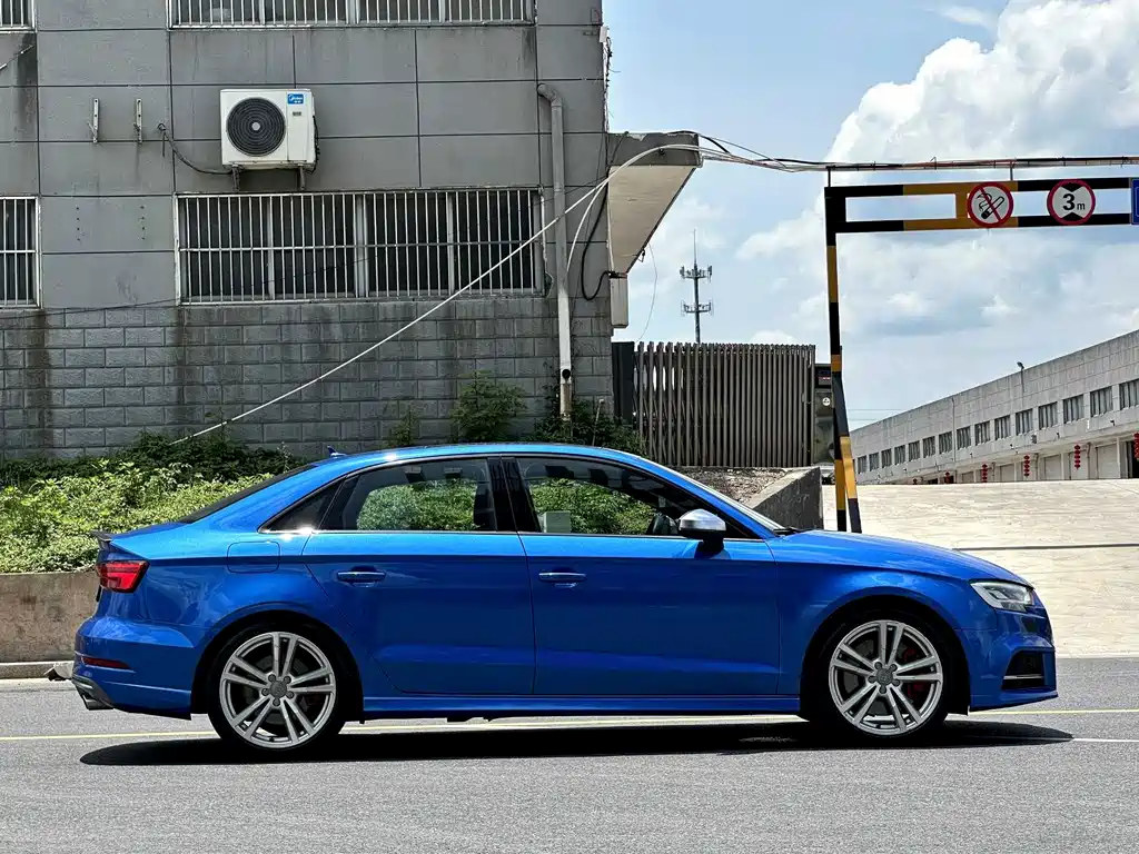 Audi S3 — фото 5