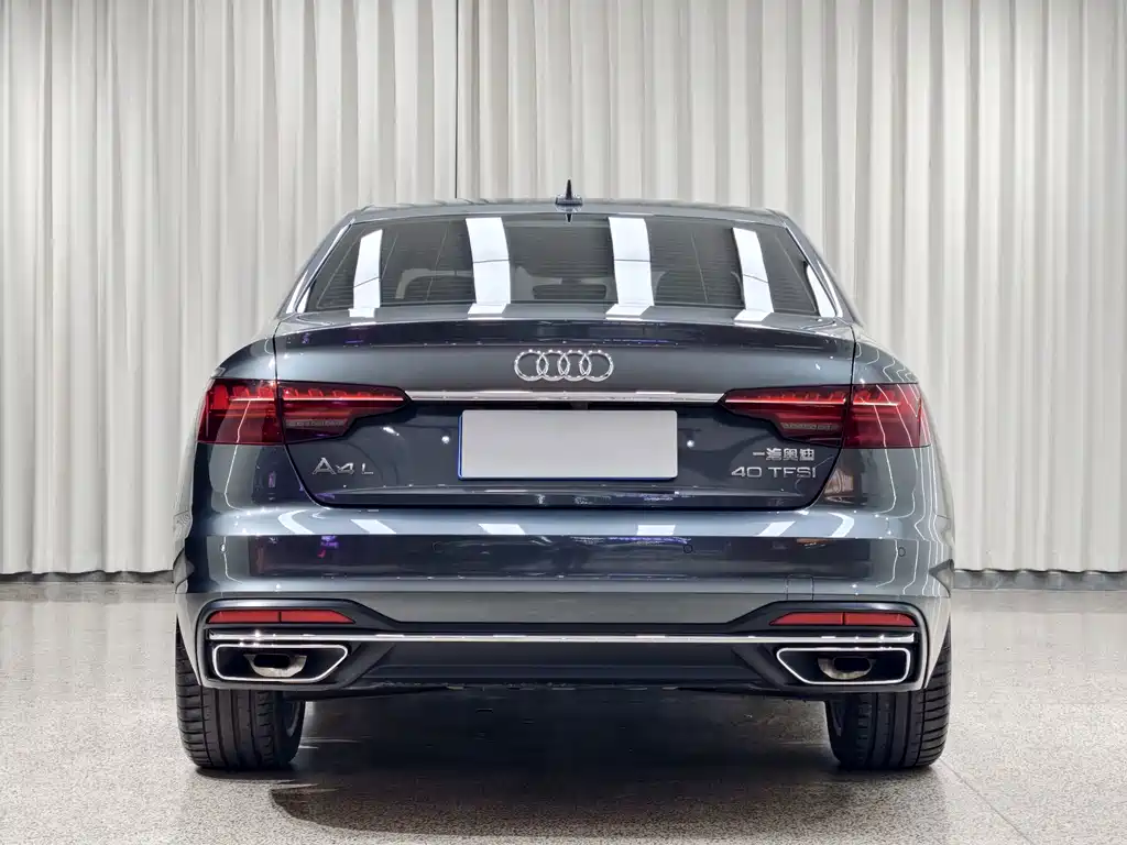 Audi A4L — фото 5