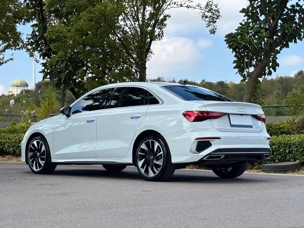 Audi A3 — фото 7