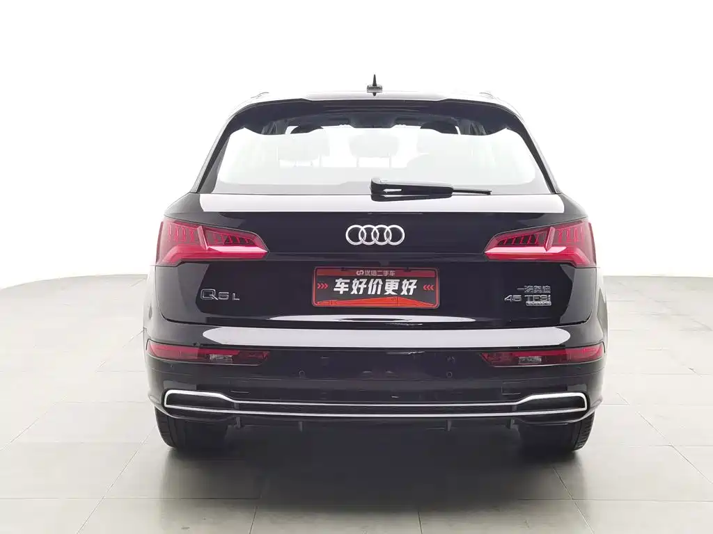 Audi Q5L — фото 4