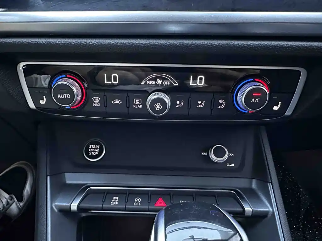 Audi Q3 Sportback — фото 19