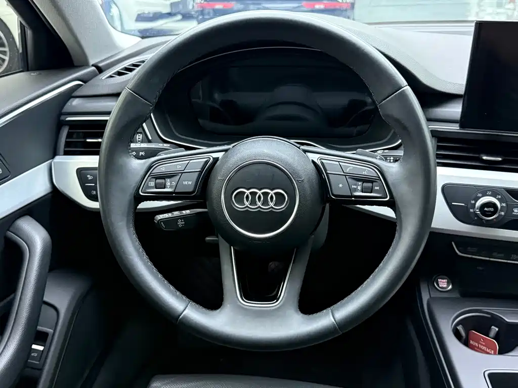 Audi A4L — фото 10