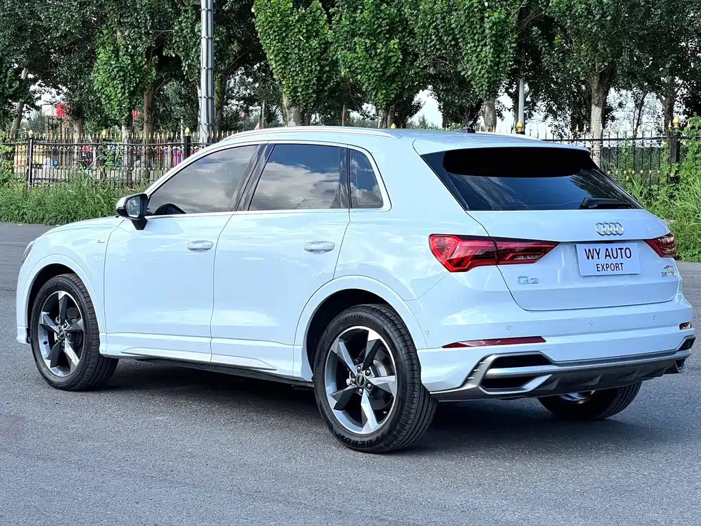 Audi Q3 — фото 9