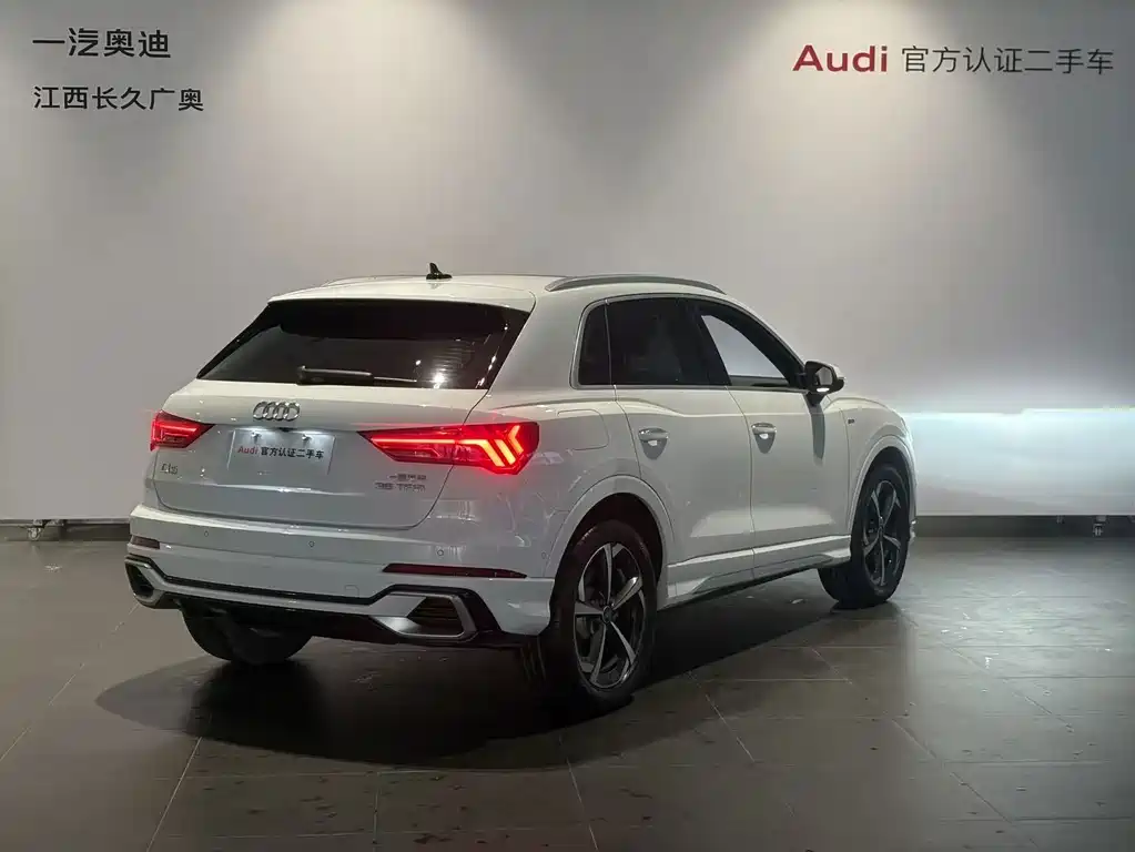 Audi Q3 — фото 3