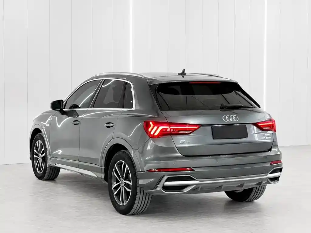 Audi Q3 — фото 6