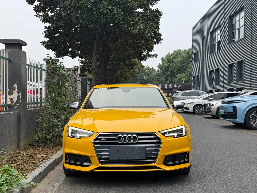 Audi S4 — фото 2