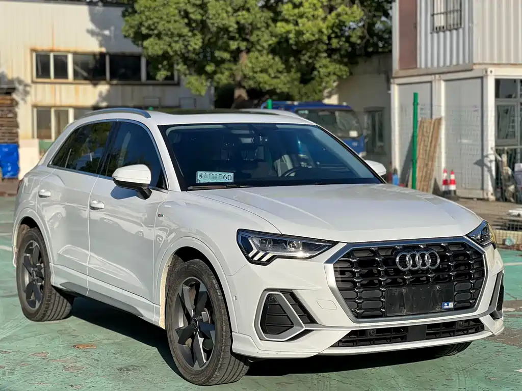 Audi Q3 — фото 4