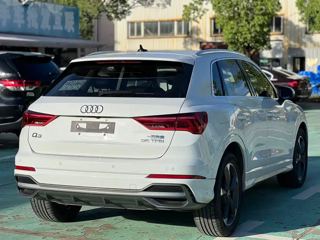 Audi Q3 — фото 5