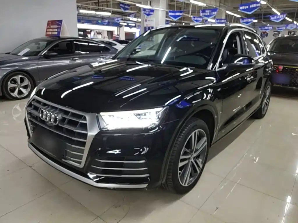 Audi Q5L — фото 2