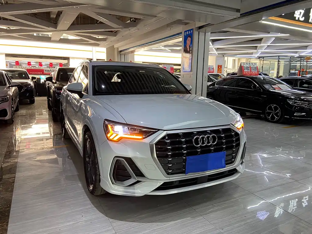 Audi Q3 — фото 3