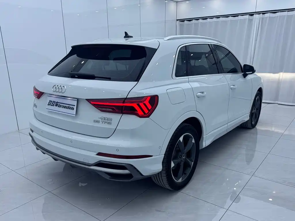 Audi Q3 — фото 4