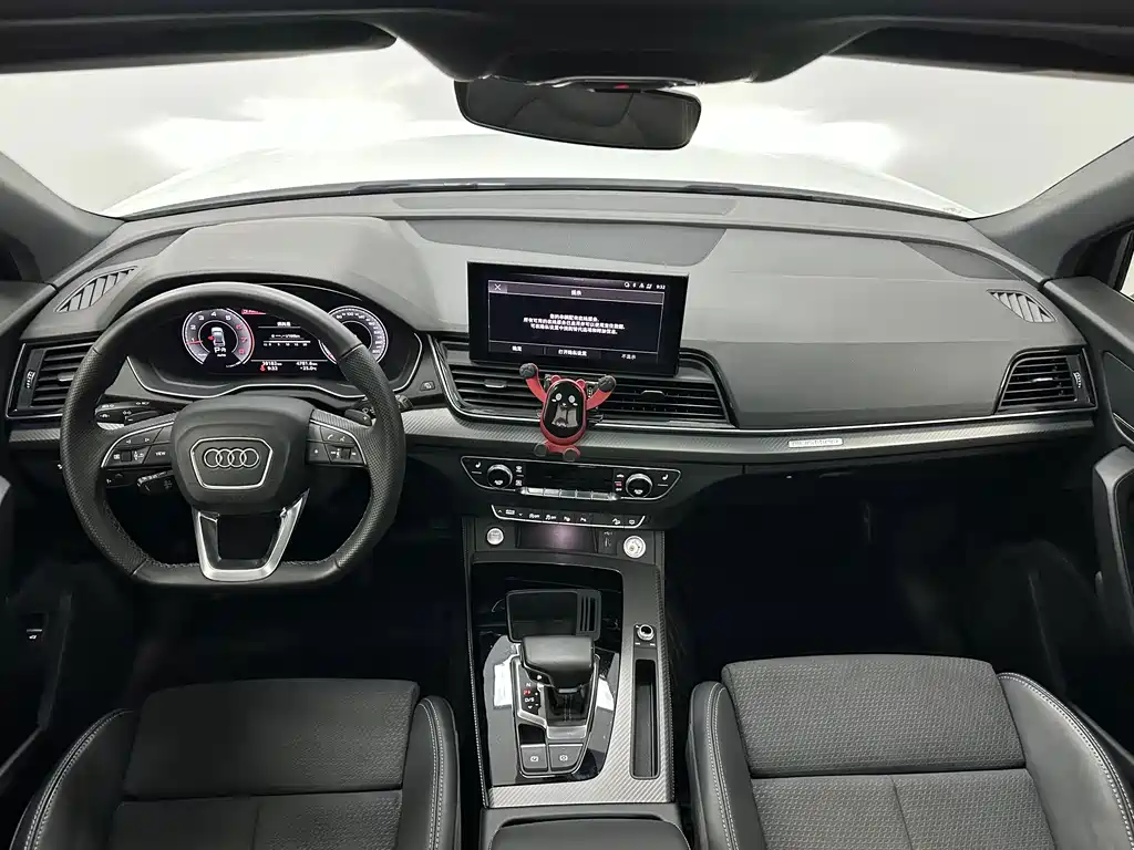Audi Q5L Sportback — фото 9