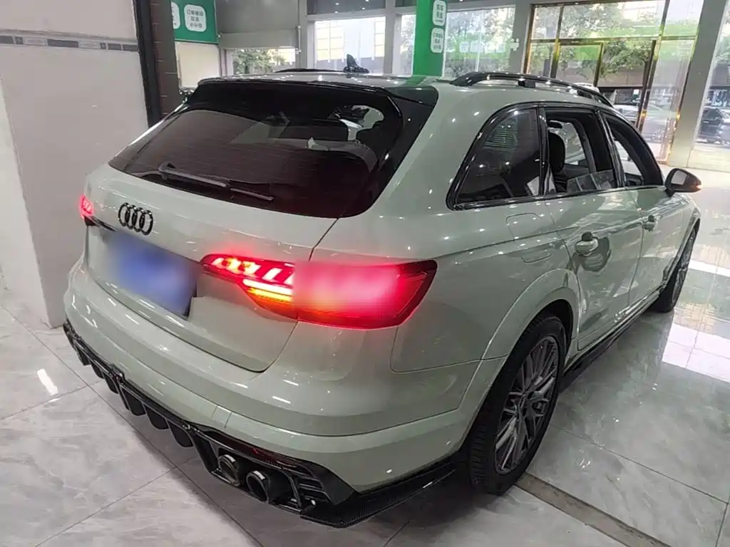 Audi A4 (Import) — фото 7