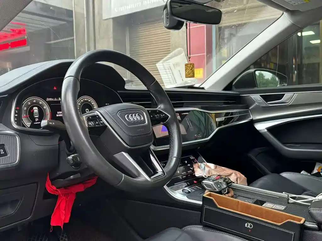 Audi A6L — фото 4