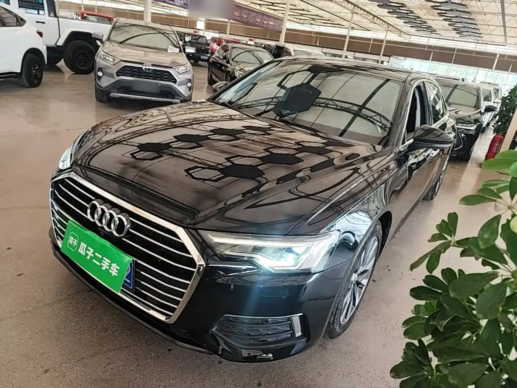 Audi A6L — фото 2
