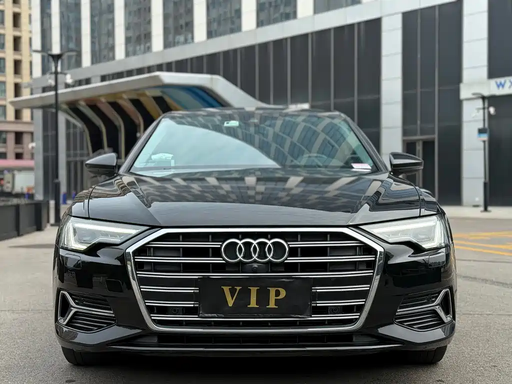 Audi A6L — фото 2