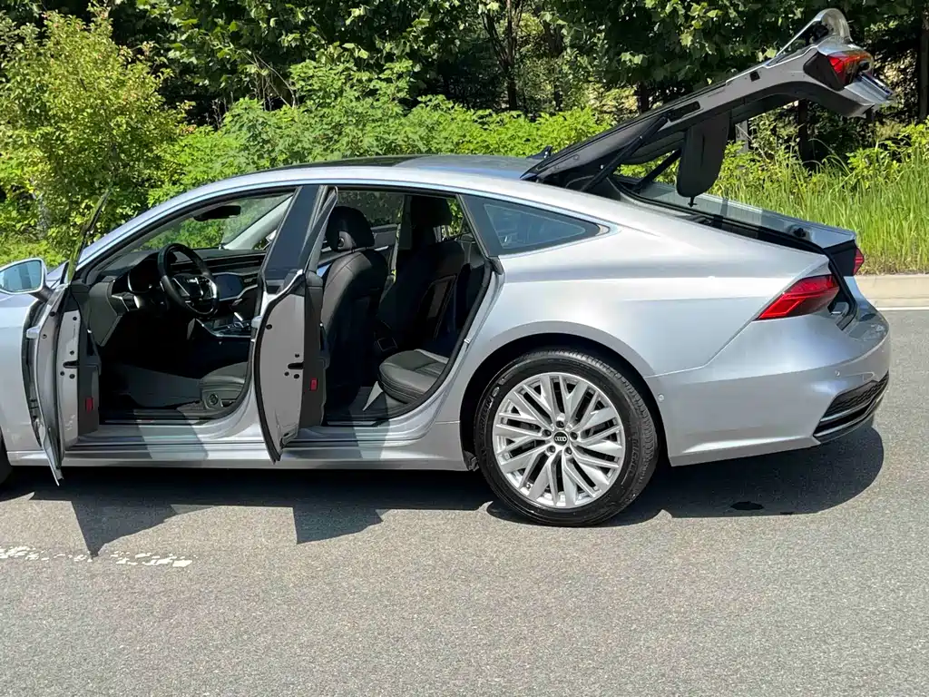 Audi A7 — фото 13