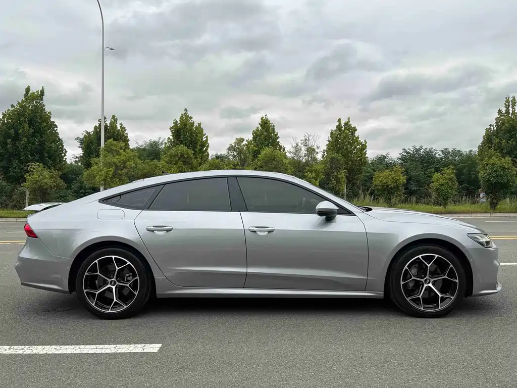 Audi A7 — фото 8