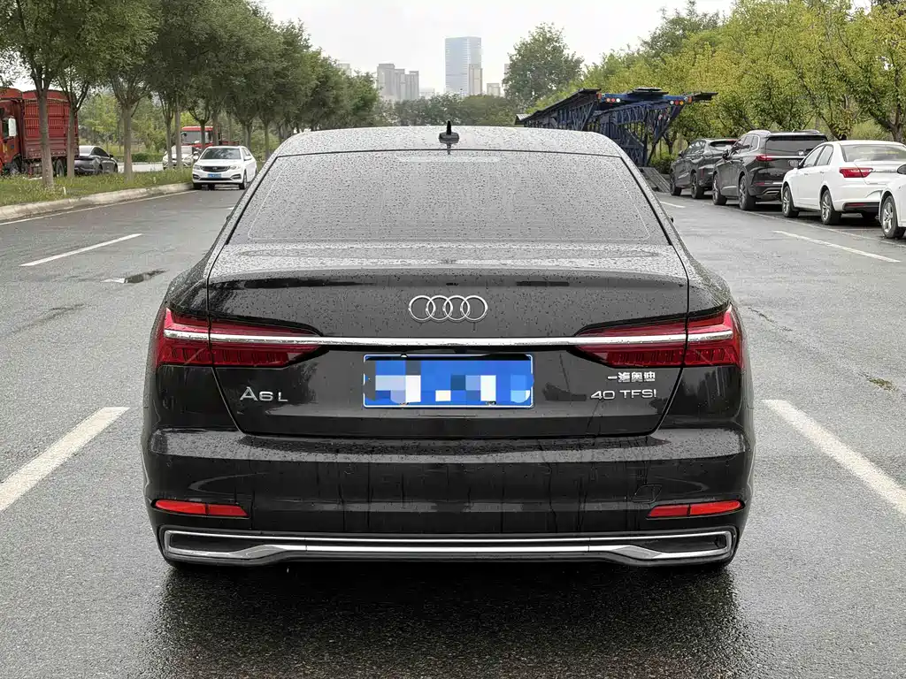 Audi A6L — фото 5