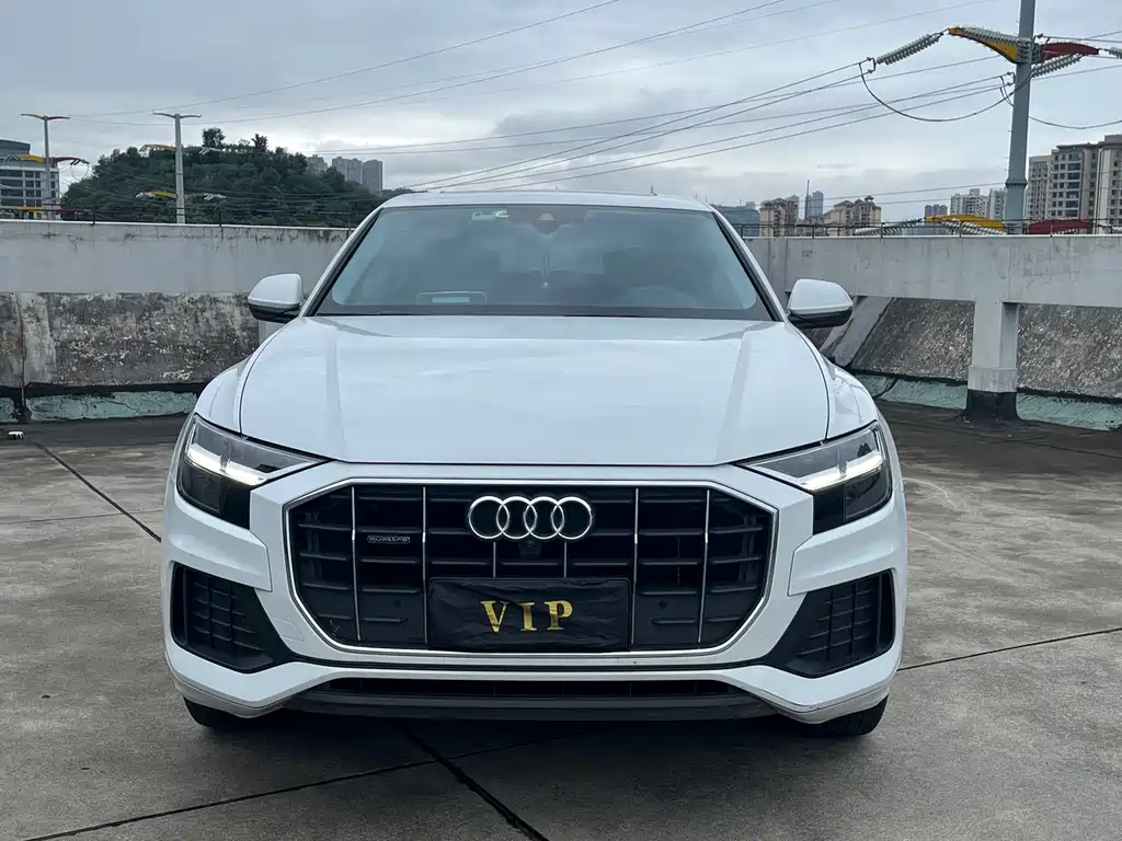 Audi Q8 — фото 2