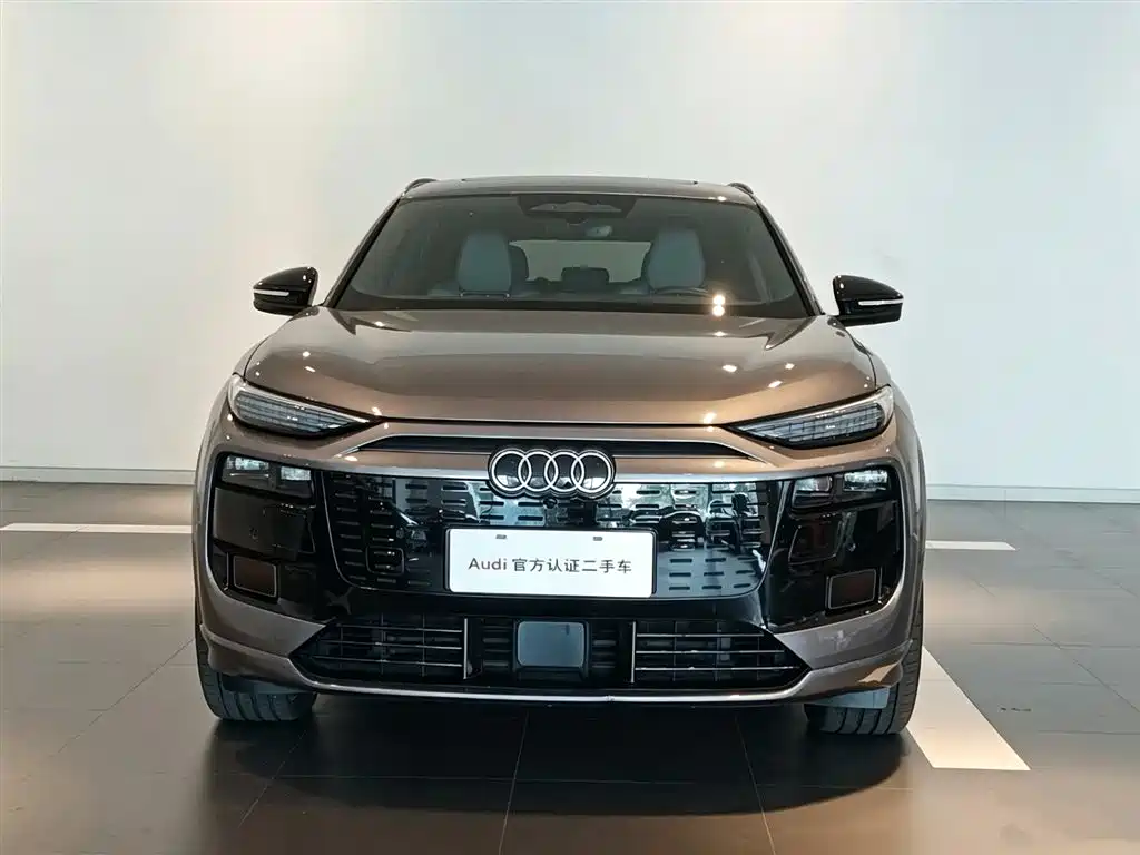 Audi Q6L e-tron — фото 2