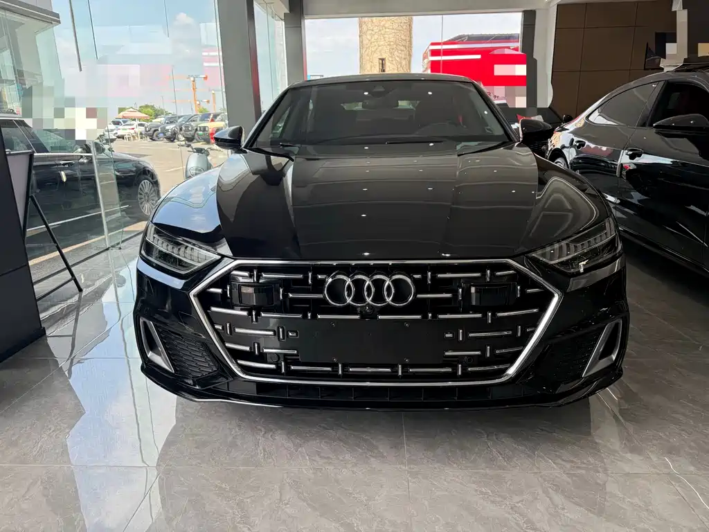 Audi A7L — фото 2