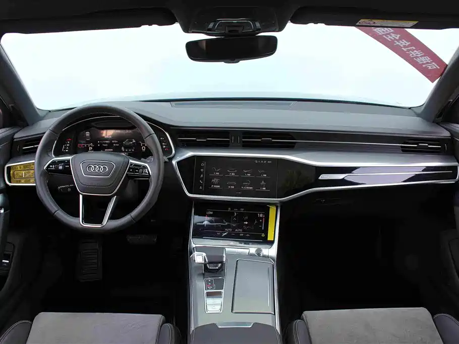 Audi A6L — фото 6
