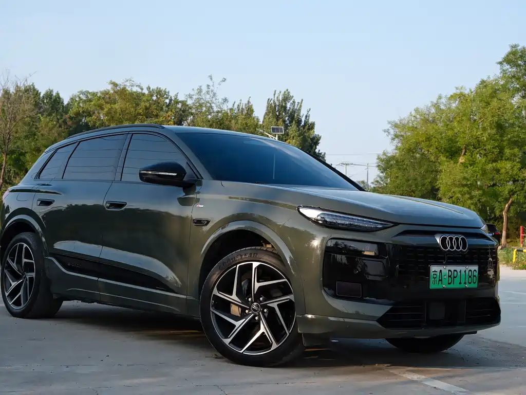 Audi Q6L e-tron