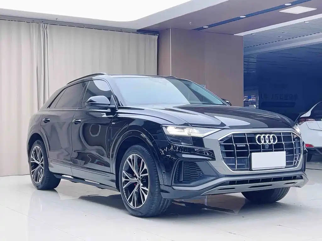 Audi Q8 — фото 3