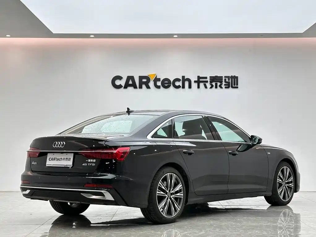 Audi A6L — фото 5