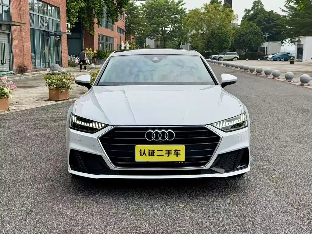 Audi A7 — фото 2