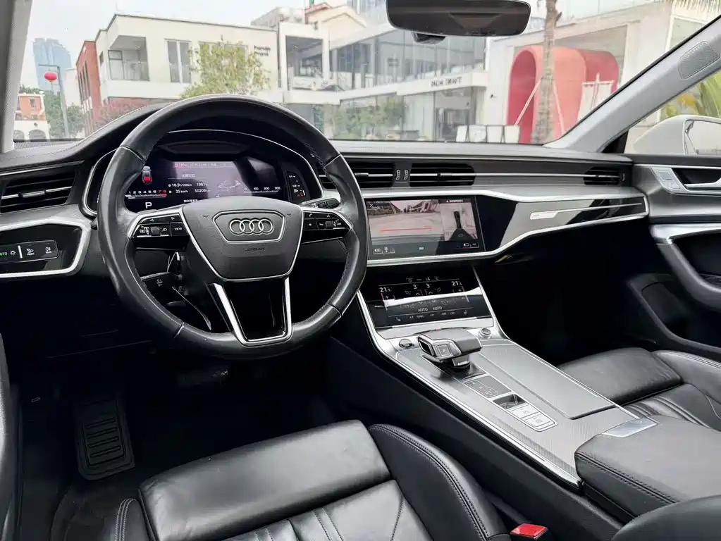 Audi A7 — фото 14