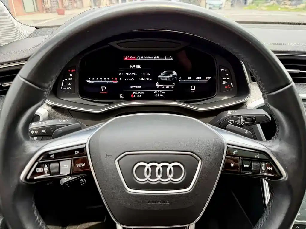 Audi A7 — фото 18