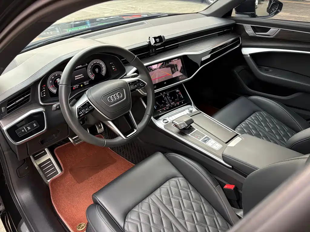 Audi A6L — фото 9