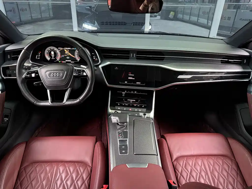 Audi A7L — фото 6