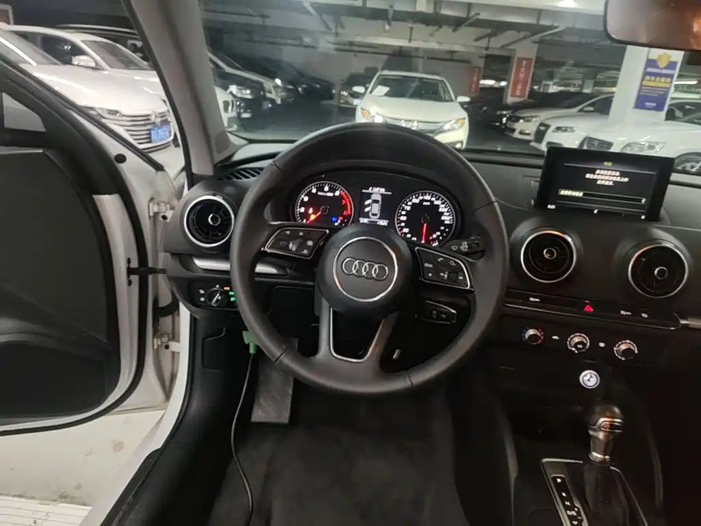 Audi A3 — фото 11