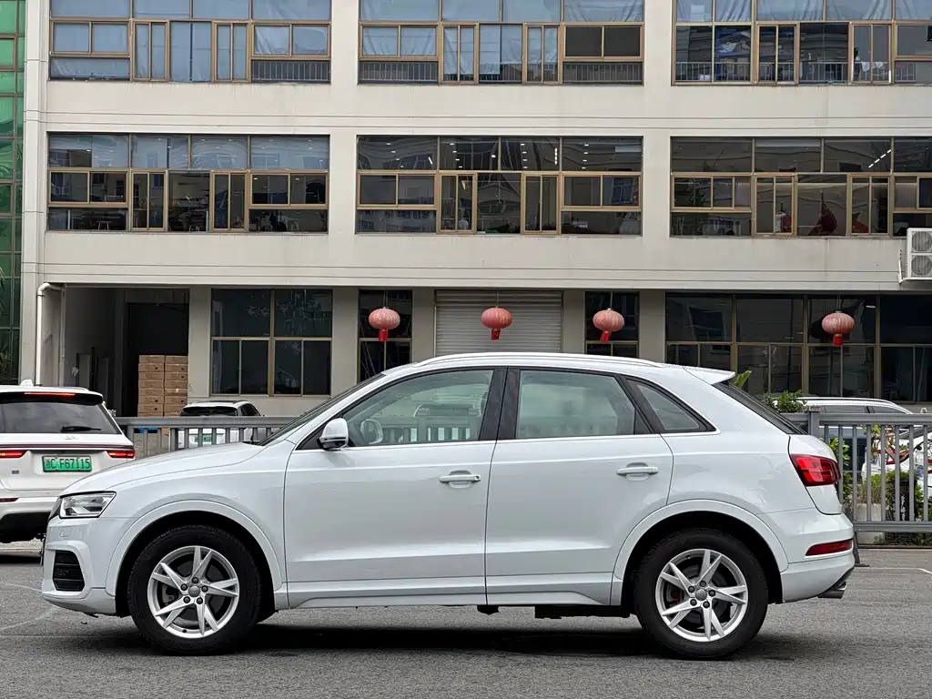 Audi Q3 — фото 4