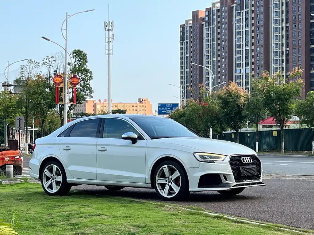 Audi A3 — фото 3
