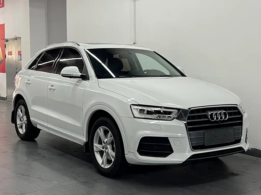 Audi Q3 — фото 3